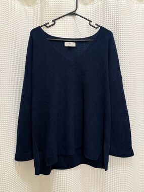 Velvet by Graham and Spencer - Navy Cashmere Sweater XL